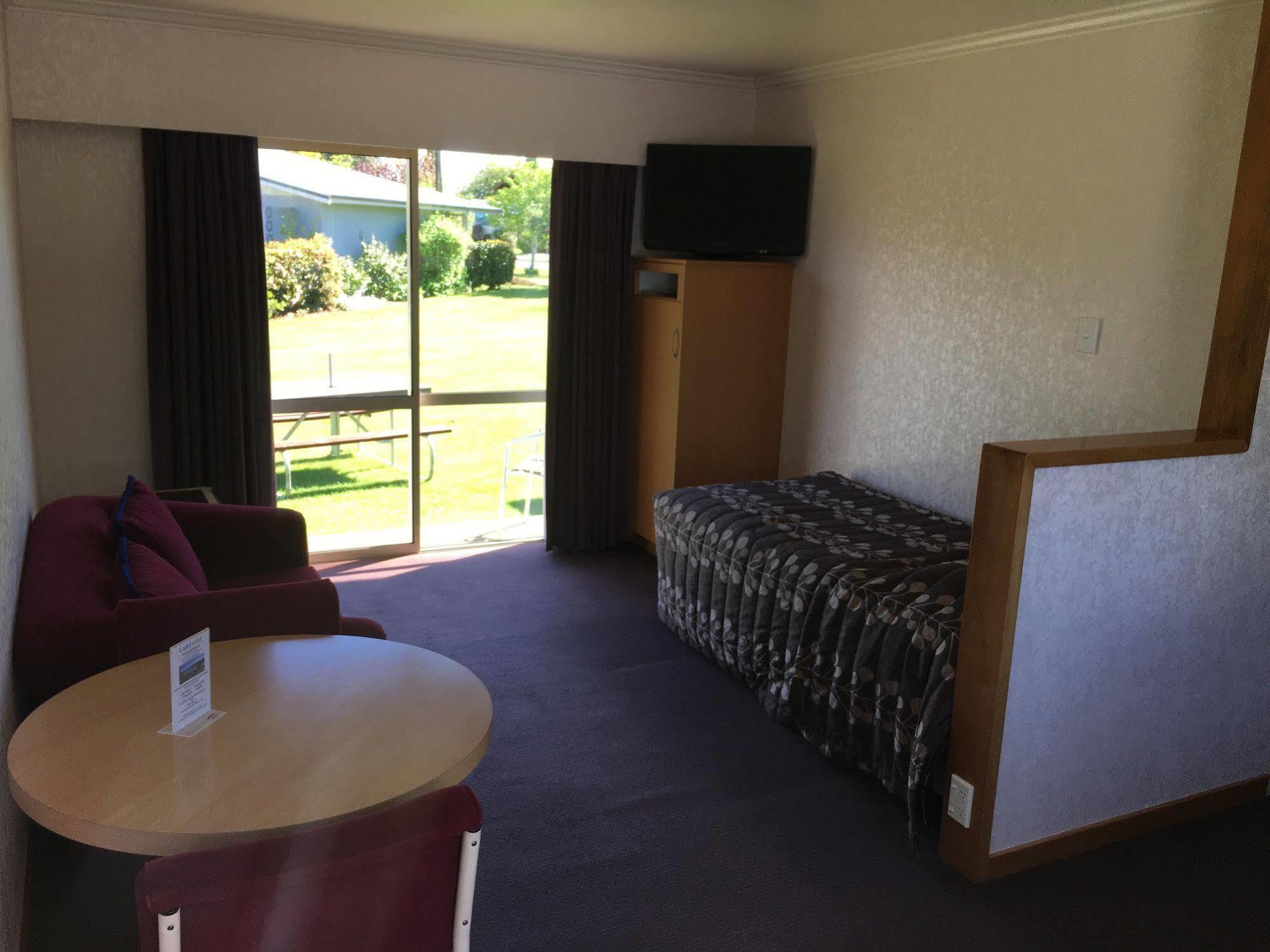 Lakeside Motel & Apartments Te Anau Eksteriør billede