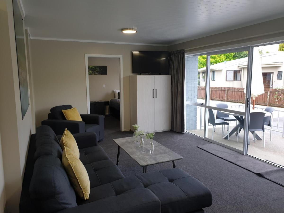 Lakeside Motel & Apartments Te Anau Eksteriør billede